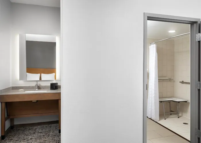 Hyatt Place Kansas City/ Overland Park/ Convention Center
