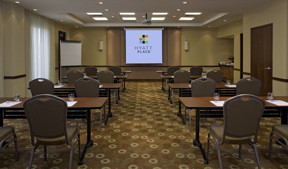 Hotel Hyatt Place Kansas City/overland Park/convention Center 3*